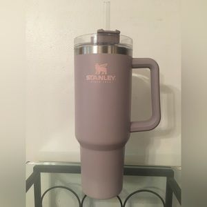 Stanley Tumbler in Abalone it’s an OG color, please read description!